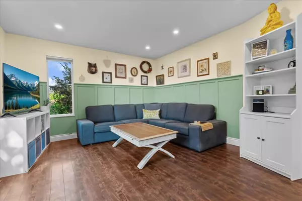 8226 Cade Barr ST Mission, BC V2V 3Z5