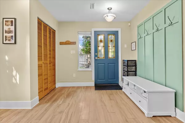 8226 Cade Barr ST Mission, BC V2V 3Z5