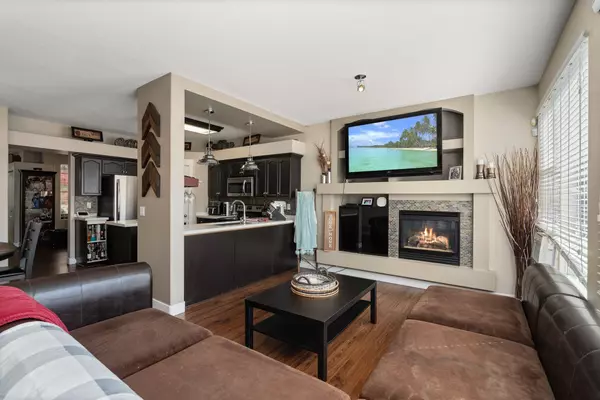 Maple Ridge, BC V2W 1X8,24280 102a AVE