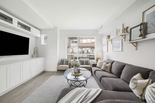 Tsawwassen, BC V4M 0E9,4408 Cormorant WAY #13