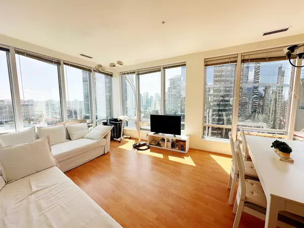 Vancouver, BC V6Z 2S1,989 Nelson ST #1401