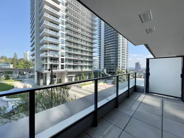 3809 Evergreen PL #304 Burnaby, BC V3J 0M1