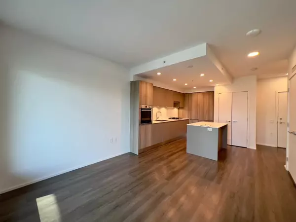 3809 Evergreen PL #304 Burnaby, BC V3J 0M1