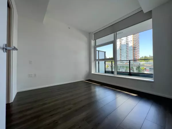 3809 Evergreen PL #304 Burnaby, BC V3J 0M1