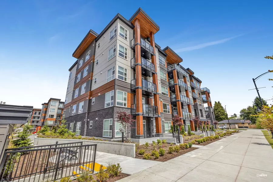12109 223 ST #215, Maple Ridge, BC V2X 6X1