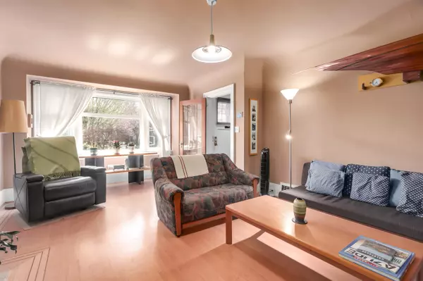 Vancouver, BC V6R 2A4,4529 W 8th AVE