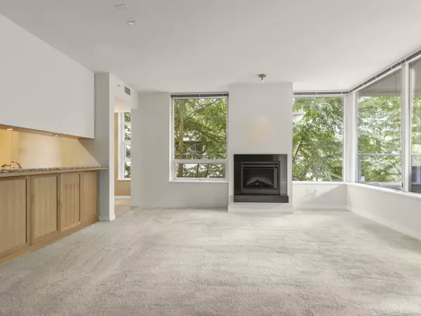 Vancouver, BC V6S 0A7,3382 Wesbrook MALL #307