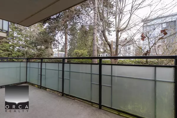 North Vancouver, BC V7L 4N6,360 2nd St E ST #302