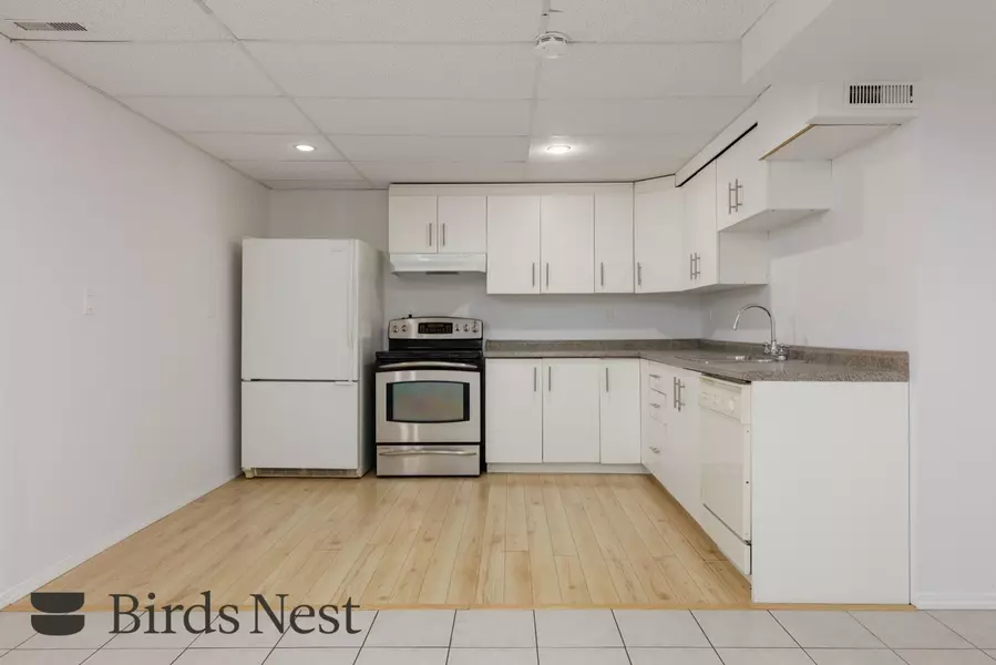 2939 Keets DR #Lower, Coquitlam, BC V3C 4S6