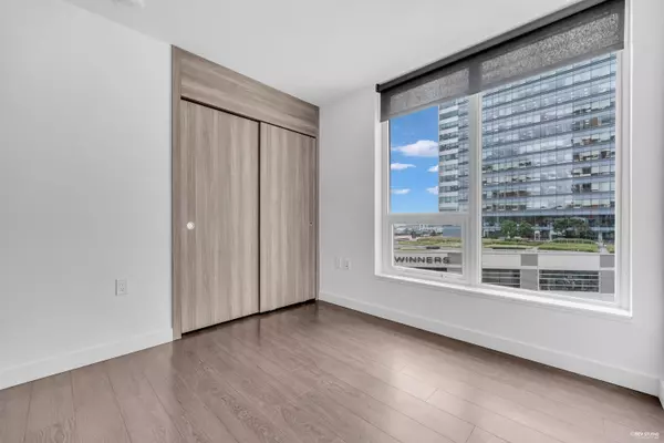 Vancouver, BC V5X 0H3,455 SW Marine DR #901