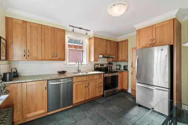 Vancouver, BC V5N 1S7,2274 E 7th AVE
