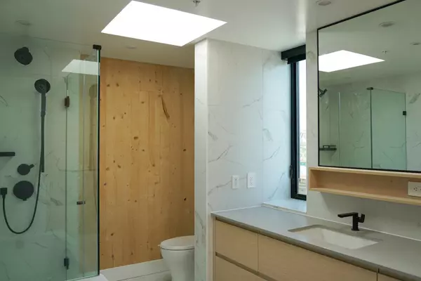 310 Salter ST #511 New Westminster, BC V3M 0N7