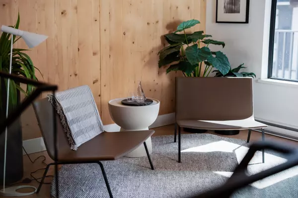 310 Salter ST #304 New Westminster, BC V3M 0N7