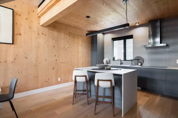 310 Salter ST #304 New Westminster, BC V3M 0N7