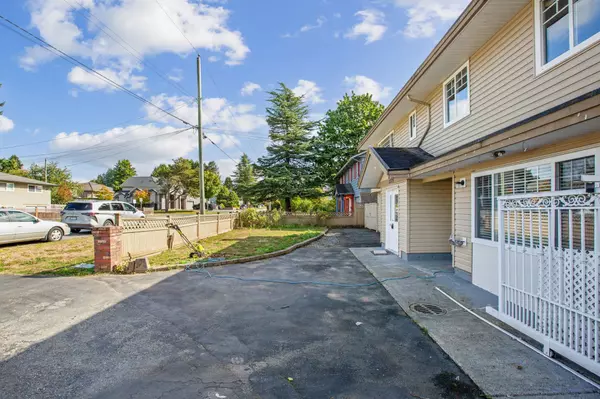 Delta, BC V4C 1C2,11778 73 AVE #Upper House