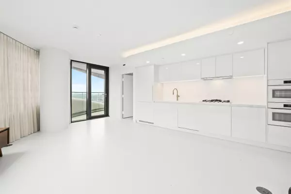 Vancouver, BC V6E 0E5,1033 Nelson ST #3708
