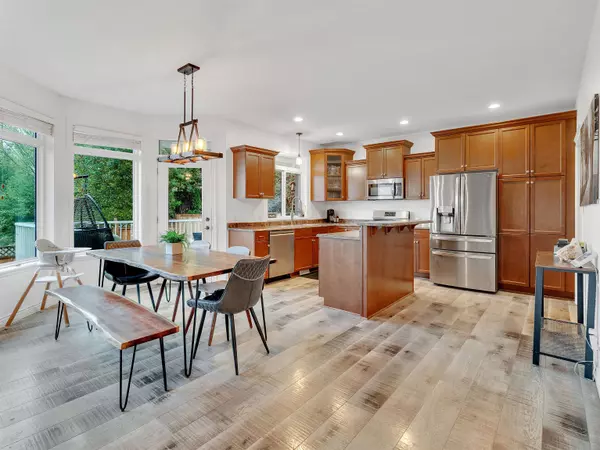 Chilliwack, BC V2R 5Z6,5566 Thom Creek DR