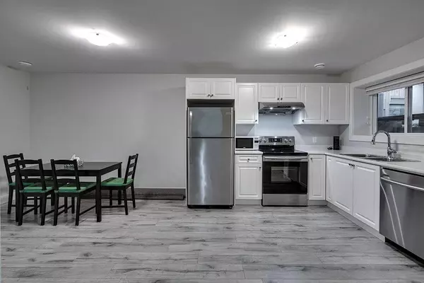 Maple Ridge, BC V2X 0C2,24292 101a Ave #Suite