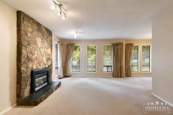 Surrey, BC V3Z 9V7,2088 180 ST