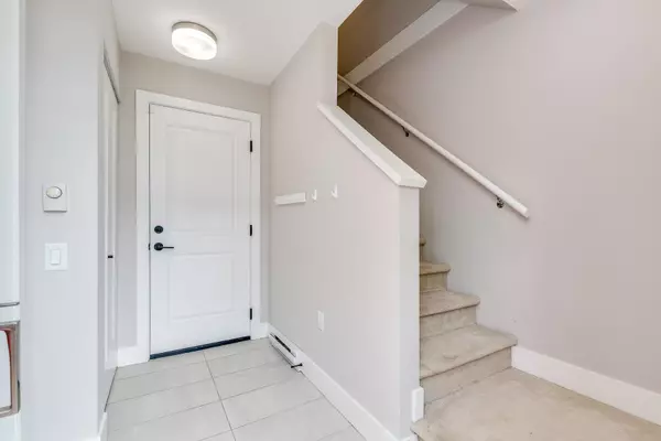 Surrey, BC V3S 7V2,17555 57a AVE #4