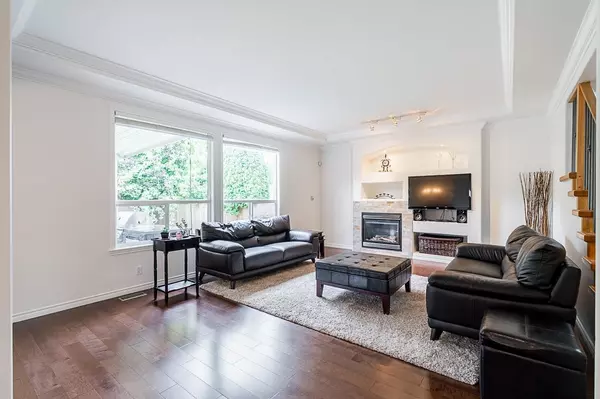 Surrey, BC V3S 9L2,6119 166a ST