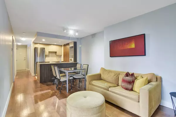 Vancouver, BC V6B 3E1,1088 Richards Street #418