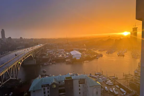 1500 Howe ST #2207, Vancouver, BC V6Z 2N1