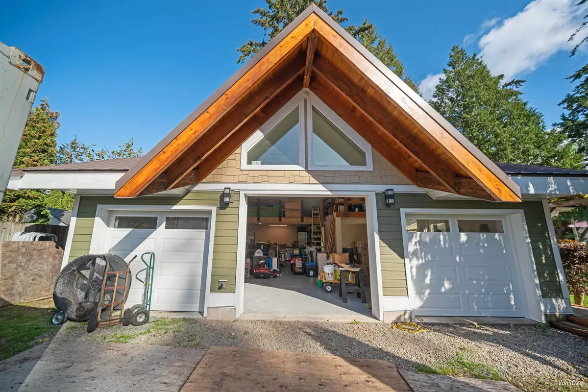 Langley, BC V3A 4W5,3353 200 ST