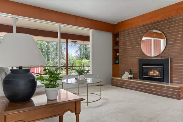 7454 Leary CRES Chilliwack, BC V2R 3H4