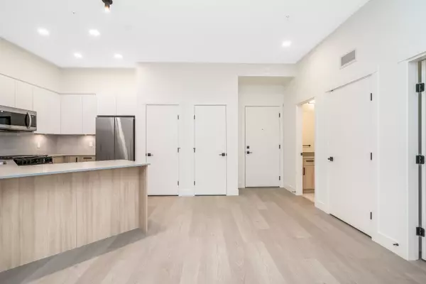 Langley, BC V2Y 2B2,8230 ST #B42X