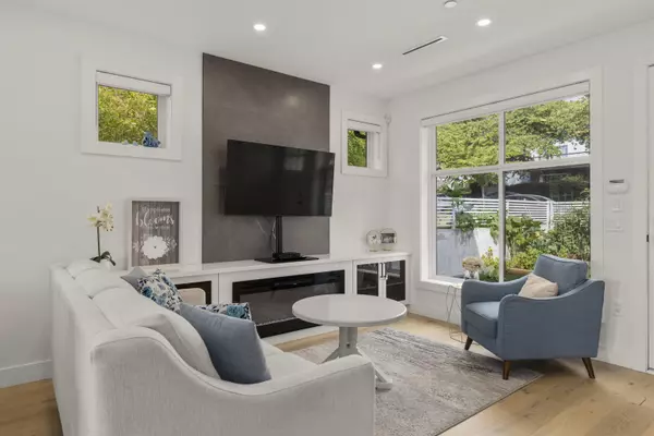 Vancouver, BC V5M 1R3,2666 E 6th AVE