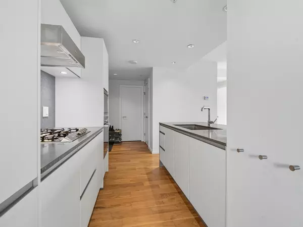 Vancouver, BC V6P 0C2,8488 Cornish ST #702