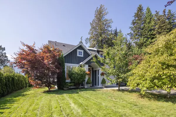 679 Copper DR, Britannia Beach, BC V0N 1J0