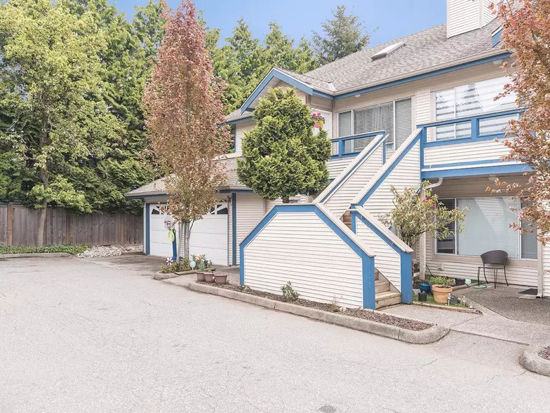 7837 120a ST #222, Surrey, BC V3W 0W9