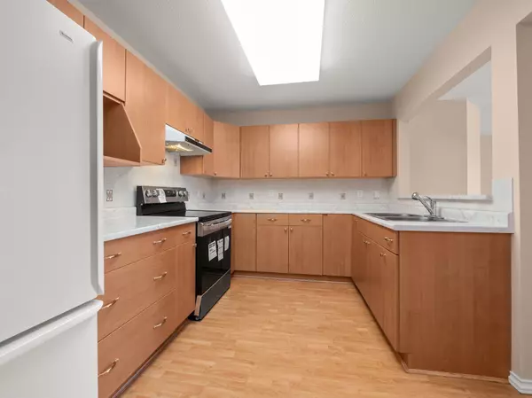 Delta, BC V4M 3J8,1140 55 ST #204