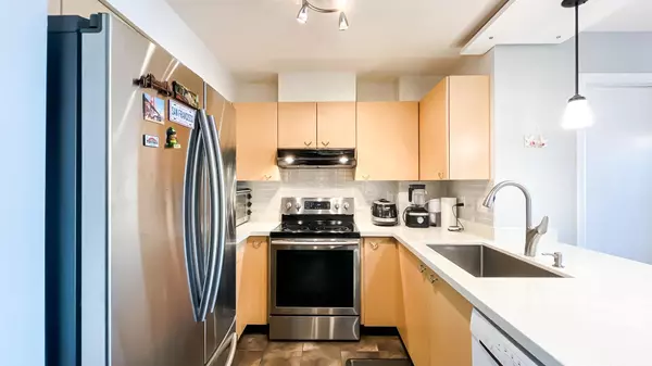 Richmond, BC V6Y 4G1,8180 Granville AVE #803