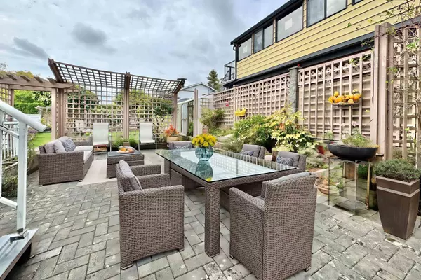 Burnaby, BC V5J 3V4,7091 Sussex AVE