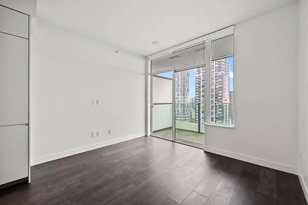 Burnaby, BC V5H 0K4,6463 Silver AVE #2703