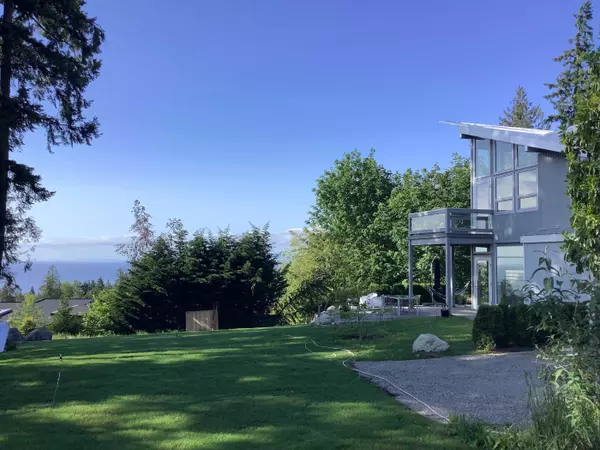 Sechelt, BC V7Z 0M4,5550 Nickerson RD