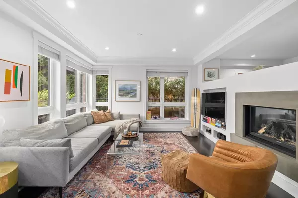 Vancouver, BC V6K 1G5,2435 W 1st AVE #2