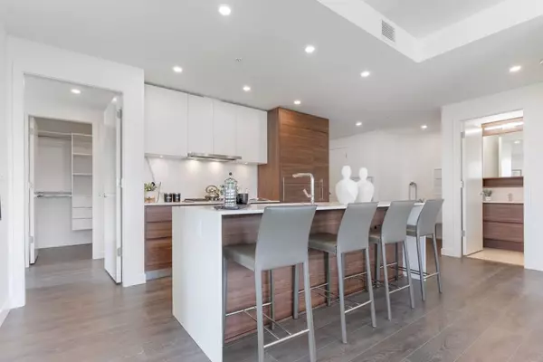 Coquitlam, BC V3K 0G6,585 Austin AVE #1703