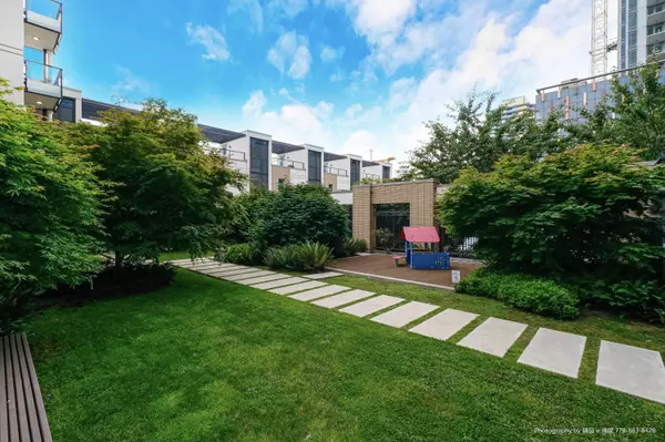 Burnaby, BC V5H 0B7,6461 Telford AVE #1507