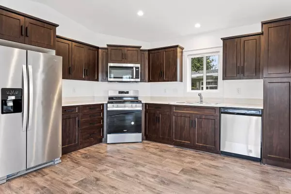 6035 Vedder RD #14 Chilliwack, BC V2R 1E5