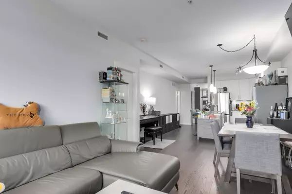 6077 London RD #209 Richmond, BC V6E 0A7