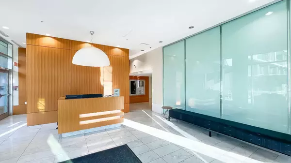 Vancouver, BC V5X 0E2,8131 Nunavut LN #1004