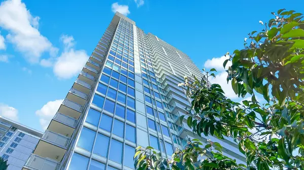 Vancouver, BC V5X 0E2,8131 Nunavut LN #1004