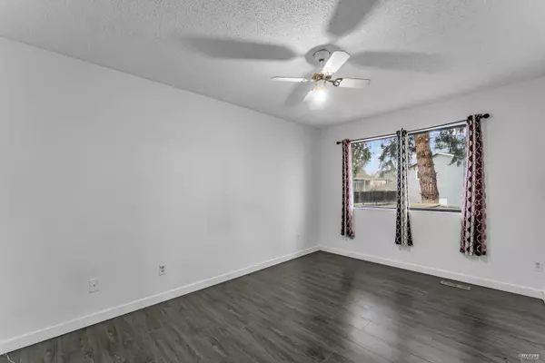 Surrey, BC V3W 7J5,6735 133 ST