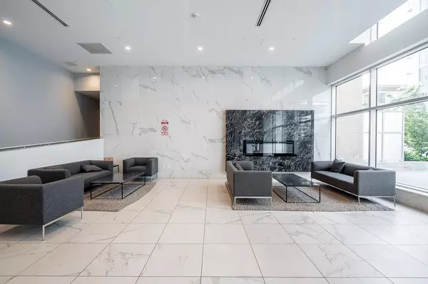 Surrey, BC V3T 0S1,13350 Central AVE #614