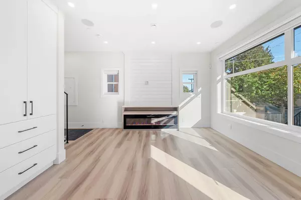 Vancouver, BC V5N 5J1,4318 Nanaimo ST