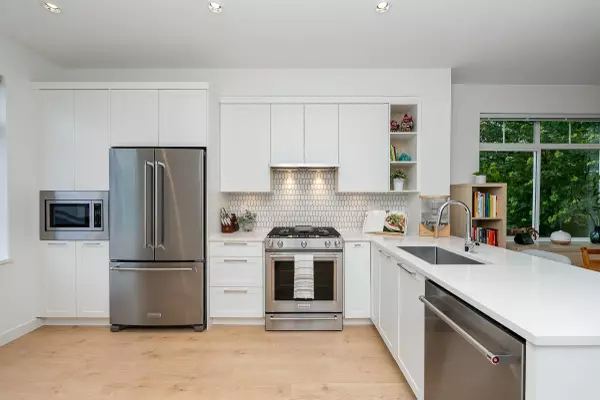 Coquitlam, BC V3B 0R6,1220 Rocklin ST #142